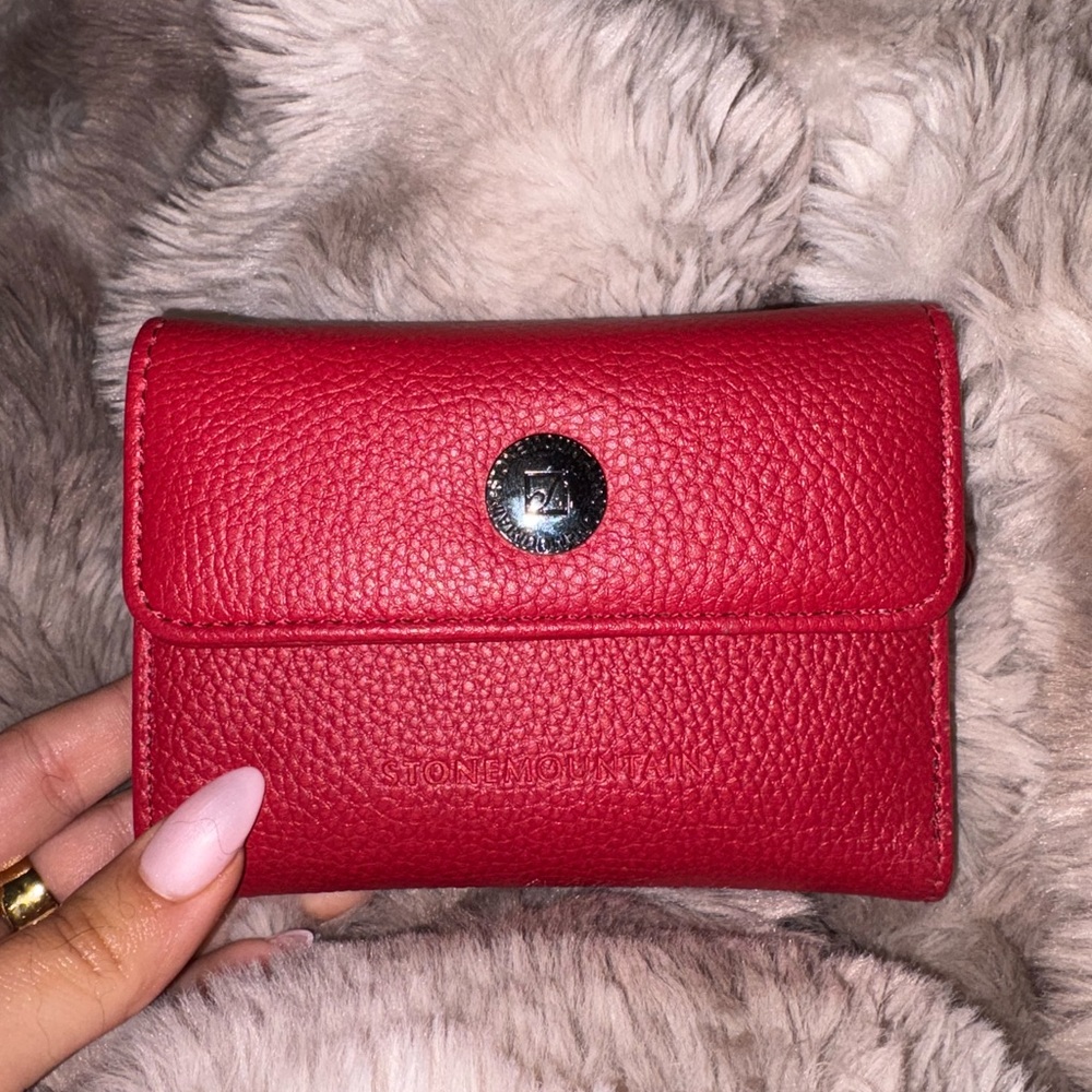 Stone Mountain Accessories Vibrant Red Wallet
